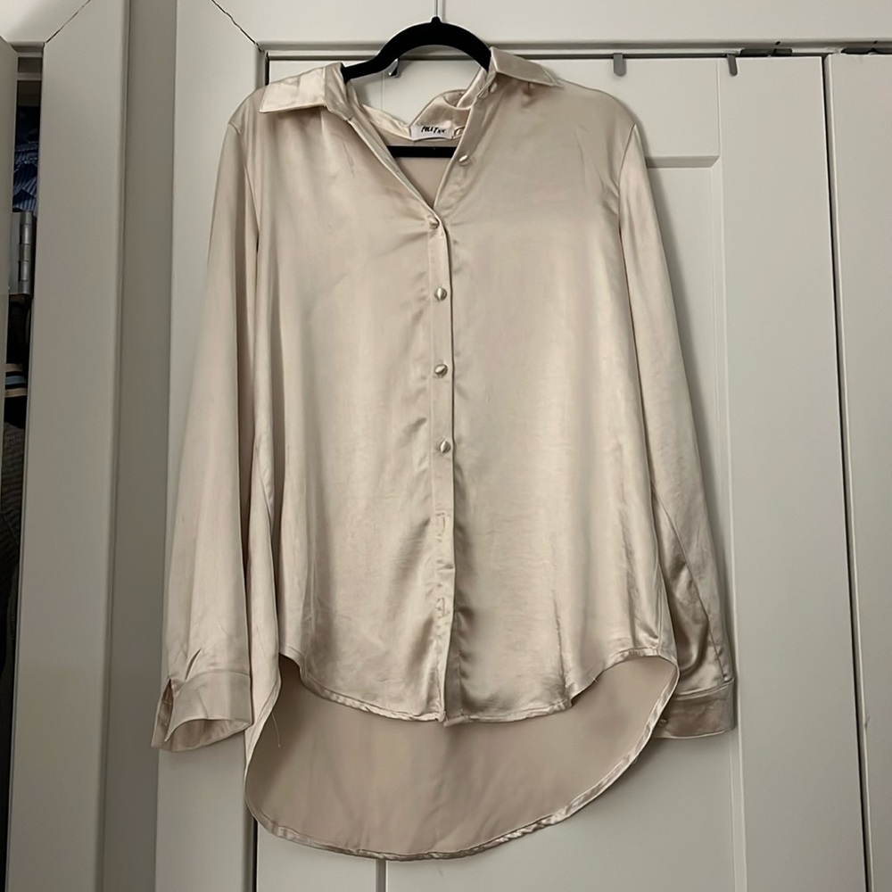 Princess Polly light pink silk button up top